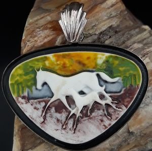Beautiful Cameo Horse Hand Painted Pendant